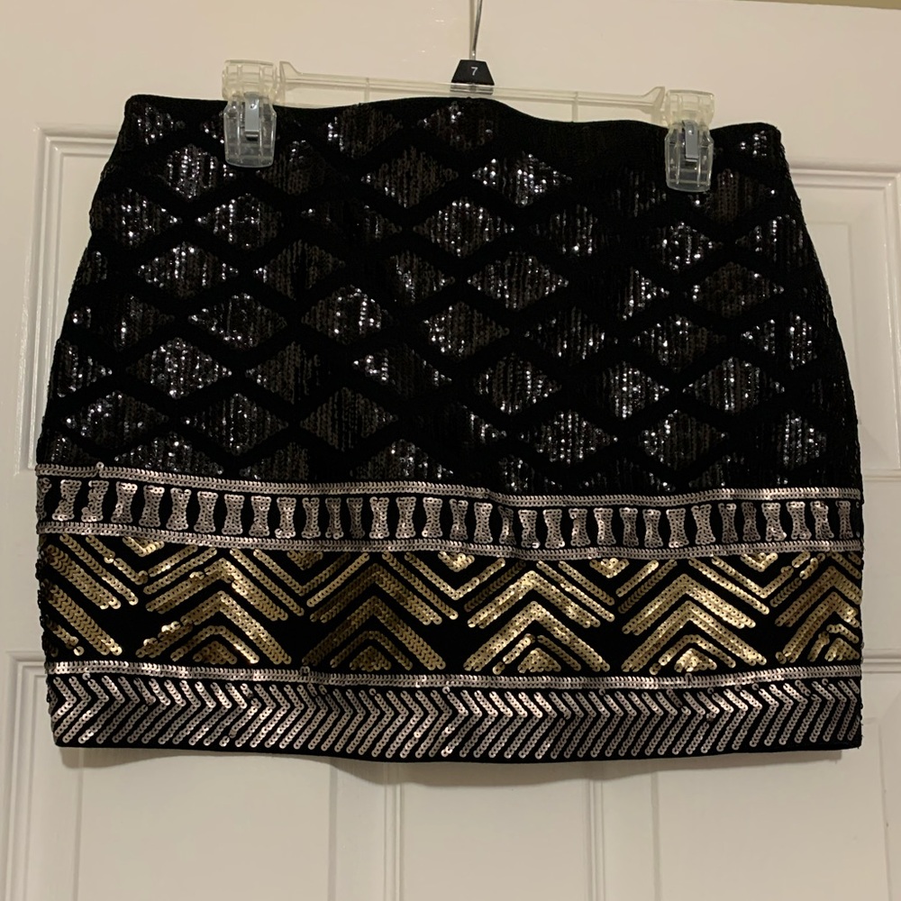 Women skirt
